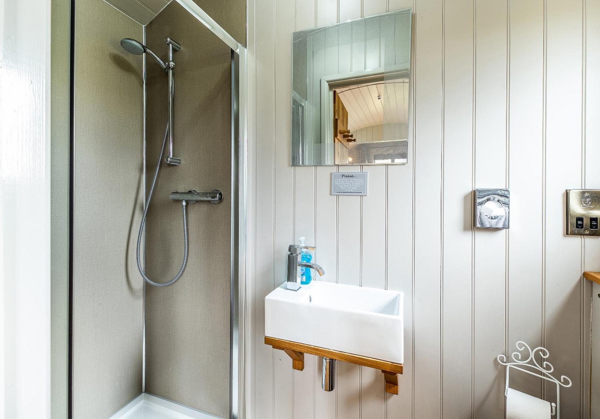 The Little John Petite Cosy Log Cabin - Sleeps 2, Great For Romantic Breaks, Couples, Single Guests, Near Sherwood Forest At Fairview Farm, Nottingham Set In 88 Acres Blidworth Zewnętrze zdjęcie
